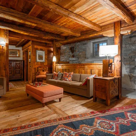 Lumiere - Scopri Il Lusso Apartman Courmayeur